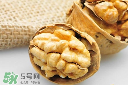 乙肝小三陽(yáng)可以吃核桃嗎？乙肝大三陽(yáng)可以吃核桃嗎？