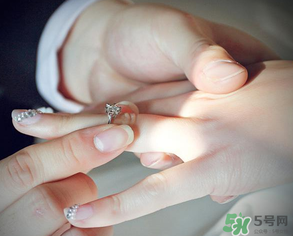 臘月可以訂婚嗎？臘月訂婚好不好？