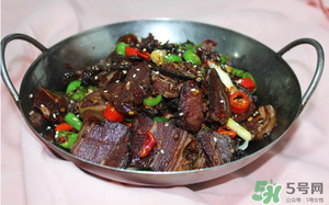 臘狗肉怎么腌制？臘狗肉怎么做好吃？