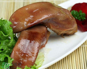 豬舌頭怎么腌制？腌豬舌頭要多久？