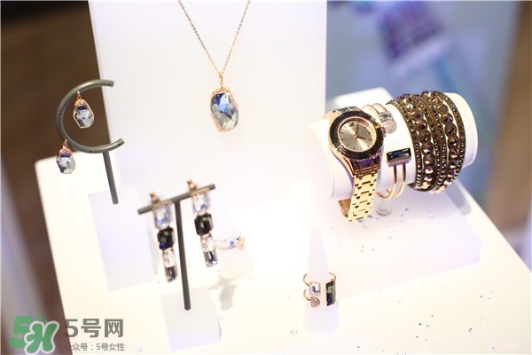 施華洛世奇2017春夏新款有哪些？施華洛世奇2017春夏新款多少錢(qián)？