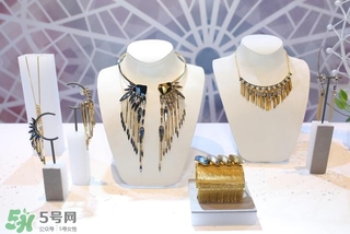 施華洛世奇2017春夏新款有哪些？施華洛世奇2017春夏新款多少錢(qián)？