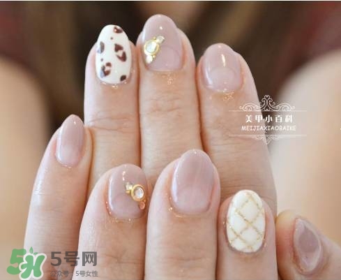 豹紋美甲圖片2017 豹紋美甲怎么畫 豹紋美甲圖片2017 豹紋美甲怎么畫