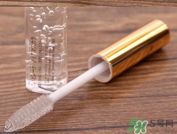 大創(chuàng)睫毛雨衣怎么用？大創(chuàng)睫毛雨衣使用方法