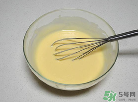 面糊用熱水還是涼水？面糊是用熱水調(diào)還是用涼水調(diào)？
