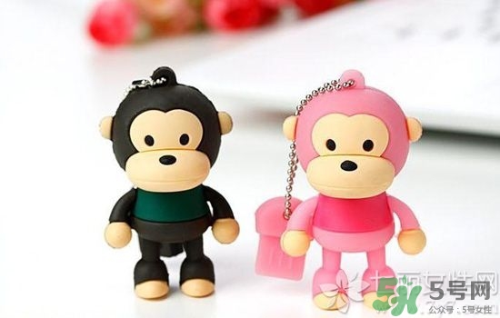 過年送女朋友什么禮物？過年給男朋友送什么