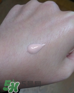 dior迪奧夢幻美肌修顏乳怎么用？迪奧修顏乳怎么用