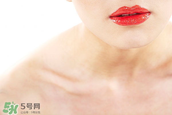 嘴唇起泡腫了怎么辦？嘴唇起泡腫了怎么消腫