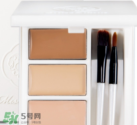 花娜小姐三色遮瑕膏怎么用？miss hana花娜小姐遮瑕膏使用方法