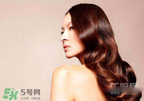 燙發(fā)的藥水貴的和便宜的都一樣嗎？燙發(fā)的藥水貴的和便宜的哪個好？