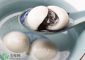 芝麻湯圓上火嗎？吃黑芝麻湯圓上火嗎？
