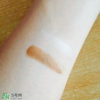tf修容膏怎么用？tom ford修容膏使用方法