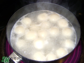 怎么包湯圓才不會(huì)裂開(kāi)？怎么包湯圓不會(huì)散？