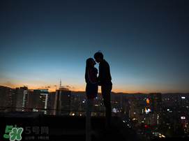 異地戀怎么過(guò)情人節(jié)？異地戀的情人節(jié)怎么過(guò)？