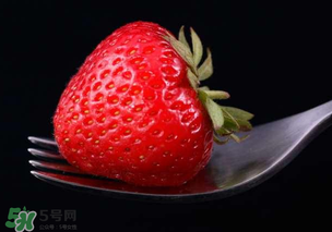 寶寶吃草莓會過敏嗎？寶寶吃草莓過敏怎么辦？