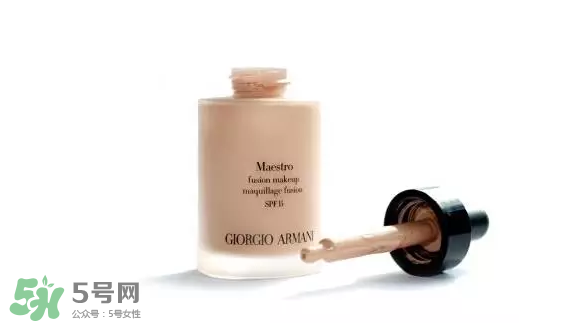 tom ford和阿瑪尼哪個(gè)好？tom ford和阿瑪尼口紅唇釉哪個(gè)好？