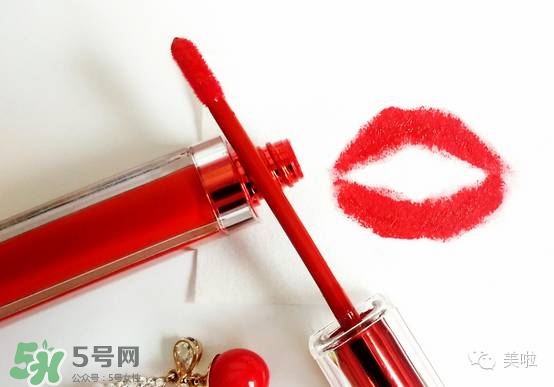 唇釉顯唇紋怎么辦？不顯唇紋的唇釉推薦？