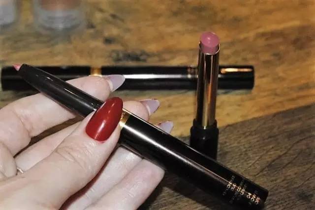 tom ford和迪奧哪個好？tom ford口紅和dior口紅哪個好？