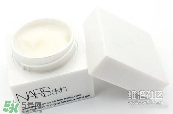 tom ford和nars哪個好？tom ford和nars唇膏口紅對比