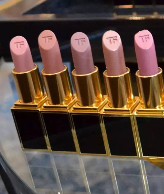 tom ford和迪奧哪個好？tom ford口紅和dior口紅哪個好？