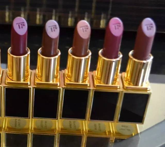 tom ford和迪奧哪個好？tom ford口紅和dior口紅哪個好？