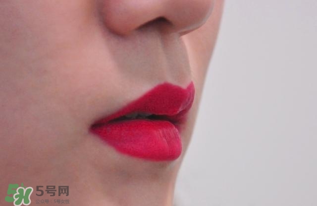 蘭蔻菁純唇膏388多少錢(qián)？蘭蔻菁純唇膏388專(zhuān)柜價(jià)