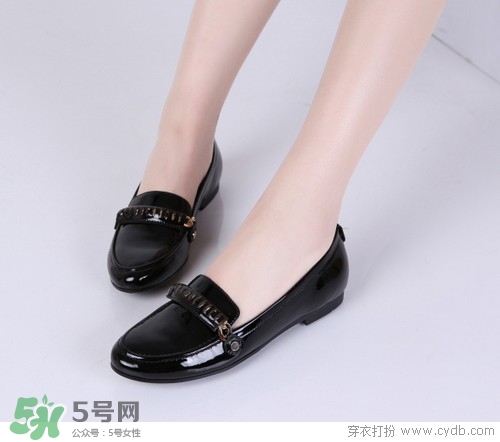 3月份穿什么鞋子？三月份穿什么鞋？