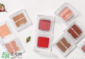 眼影飛粉是什么意思？眼影怎么才算飛粉