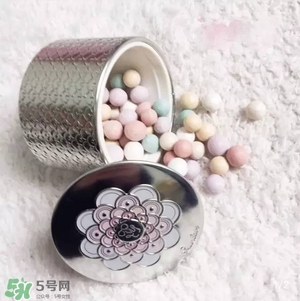 散粉會浮粉嗎？散粉浮粉怎么辦？