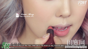 煙熏玫瑰色適合什么膚色？煙熏玫瑰色口紅適合黃皮嗎？