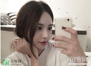 煙熏玫瑰色適合什么膚色？煙熏玫瑰色口紅適合黃皮嗎？