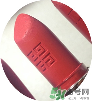 紀(jì)梵希小羊皮是啞光嗎？紀(jì)梵希小羊皮干不干？