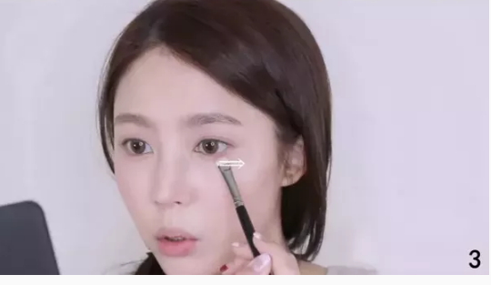 干玫瑰色妝容怎么化？干玫瑰色妝容畫法步驟