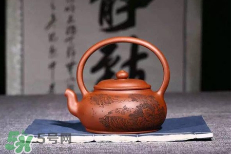 剛買(mǎi)的紫砂壺怎么清洗？新買(mǎi)的紫砂壺怎么清洗？