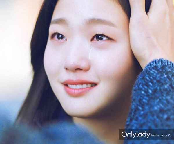 干玫瑰色適合什么膚色？干玫瑰色口紅適合黃皮嗎？