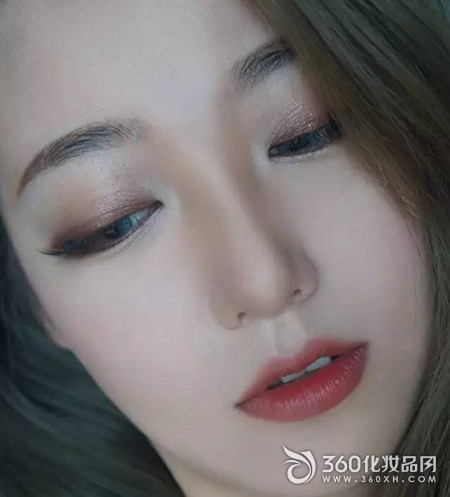 干玫瑰色適合什么膚色？干玫瑰色口紅適合黃皮嗎？