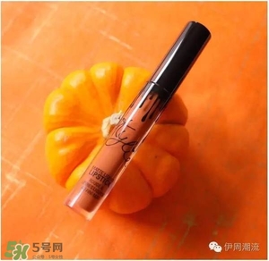 豆沙色和南瓜色的區(qū)別 豆沙色和南瓜色哪個好看？