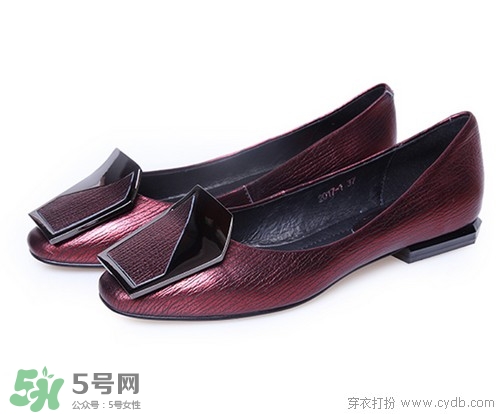 4月份穿什么鞋子？四月份鞋子搭配