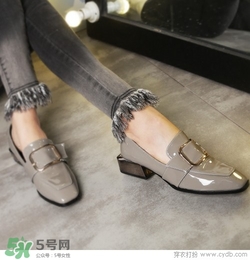 4月份穿什么鞋子？四月份鞋子搭配