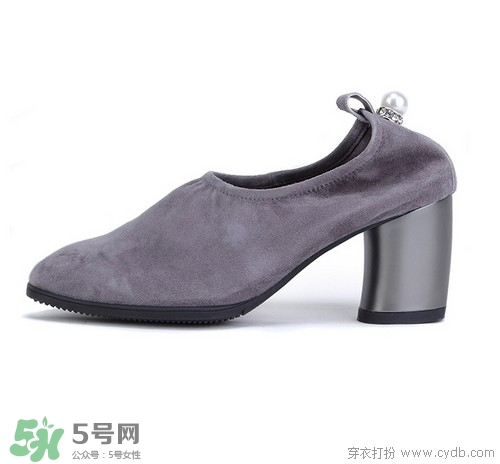 4月份穿什么鞋子？四月份鞋子搭配