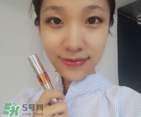 ysl唇油怎么用？ysl唇油使用方法