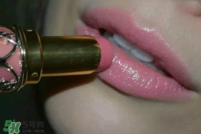 櫻花粉是什么顏色？櫻花粉口紅試色