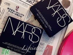 nars蜜粉和紀梵希散粉哪個好？nars蜜粉和紀梵希散粉對比