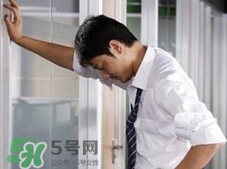 男性尿痛出血怎么回事？男性尿痛是怎么引起的