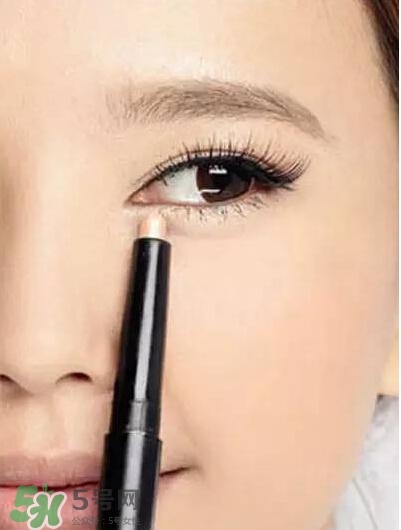 啞光是什么意思？化妝品啞光好不好？