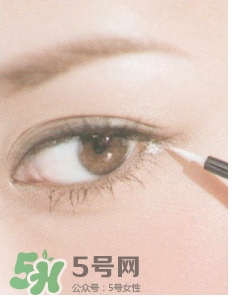 眼線珠光好還是啞光好？眼線珠光啞光區(qū)別