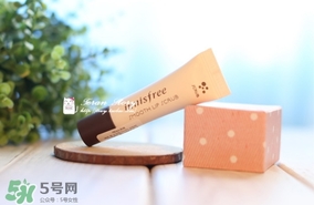 悅詩風(fēng)吟唇部磨砂膏怎么樣？悅詩風(fēng)吟去角質(zhì)磨砂膏怎么用？