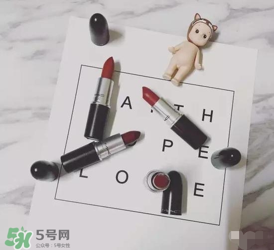 啞光和水潤哪個(gè)好？啞光口紅和水潤口紅區(qū)別
