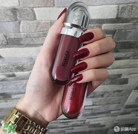 啞光口紅和珠光口紅哪個(gè)好？啞光口紅和珠光區(qū)別