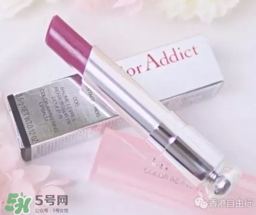 迪奧唇部磨砂膏怎么用？dior迪奧去角質(zhì)唇膏使用方法